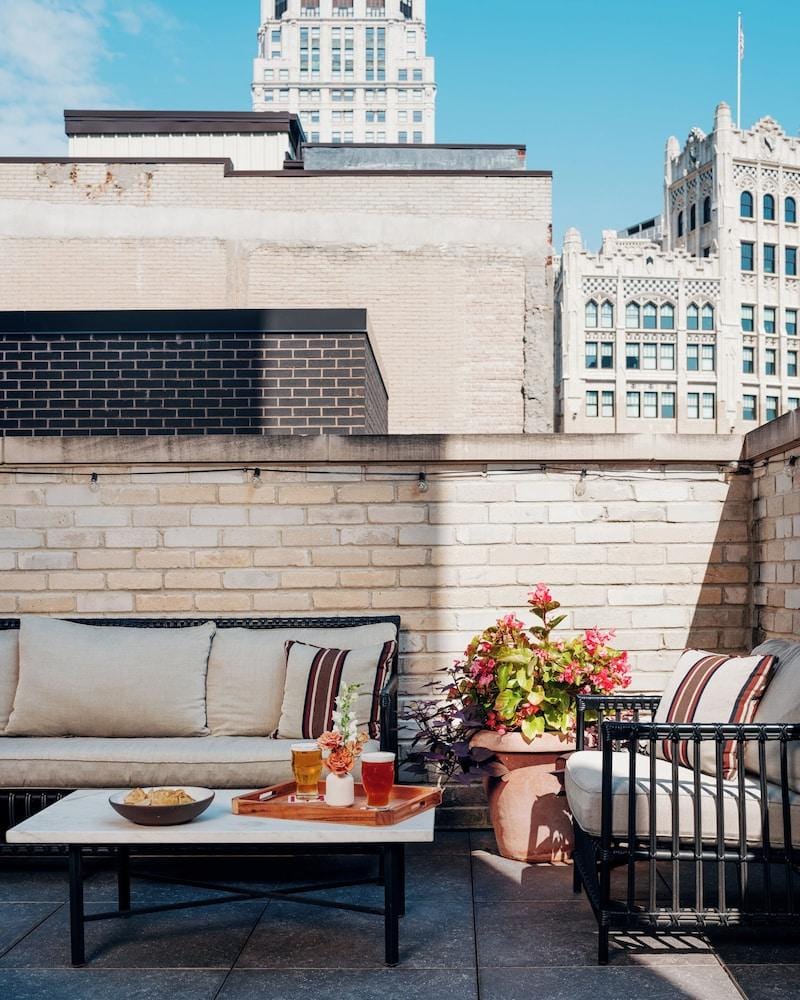 Shinola Hotel Hotel in Windsor