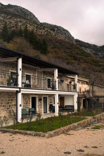 Etno House Mali Grm Lodge in Montenegro