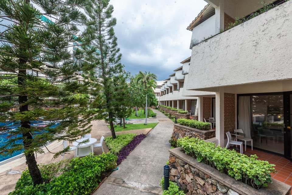 Hotel Tropicana Pattaya Resort in Pattaya City