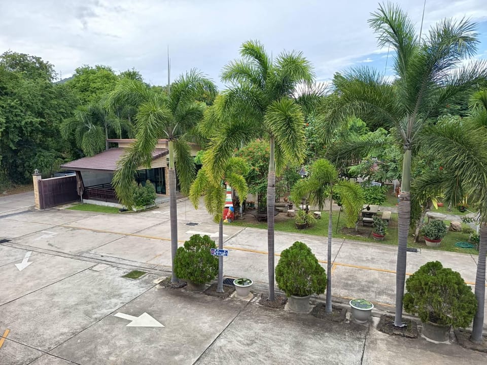 Phutthinan Resort Sattahip Accommodation Resort in Chon Buri Changwat