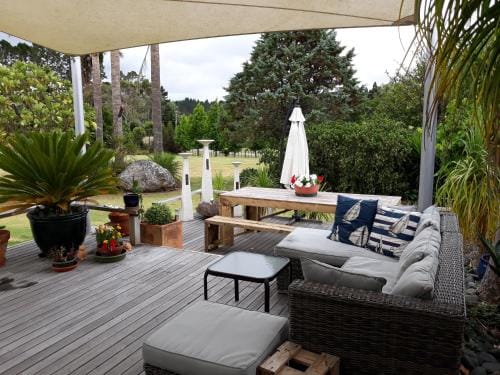 Rural Palms Hotel in Northland