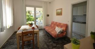 Private garden villa with A C in Bibione Pineda Hotel in Friuli-Venezia Giulia