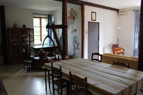 Le moulin de vaux Hotel in Bourgogne-Franche-Comté