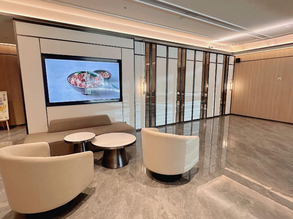 Starway Hotel Xi'an 6th Zhangba Road Metro Station Hotel in Xian