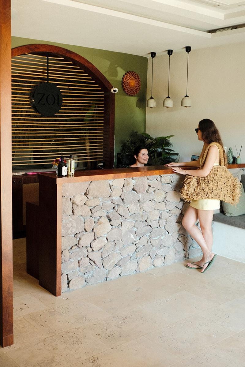 Zoi Cunda Otel Hotel in İzmir Province