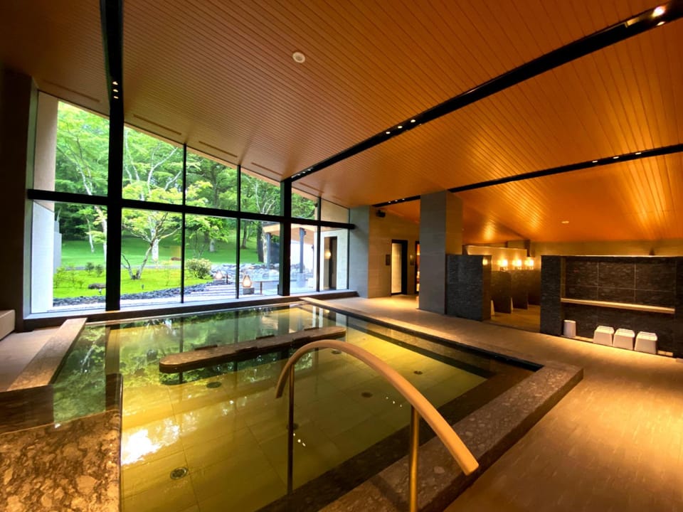 Hot spring bath