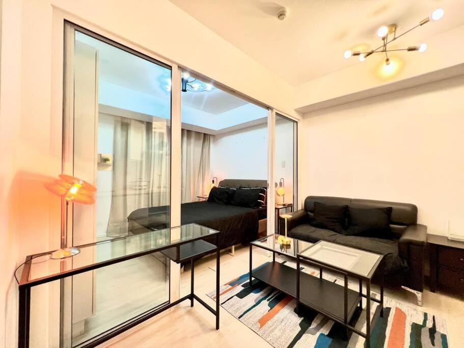 1 bedroom azure staycation  Hotel in Paranaque