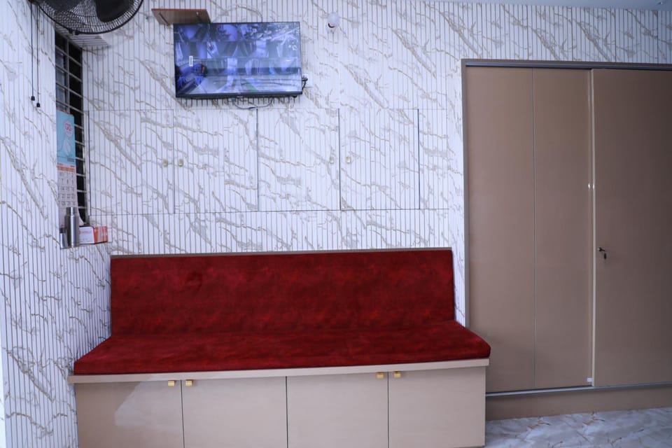 Temple View Residency Hotel in Tamil Nadu