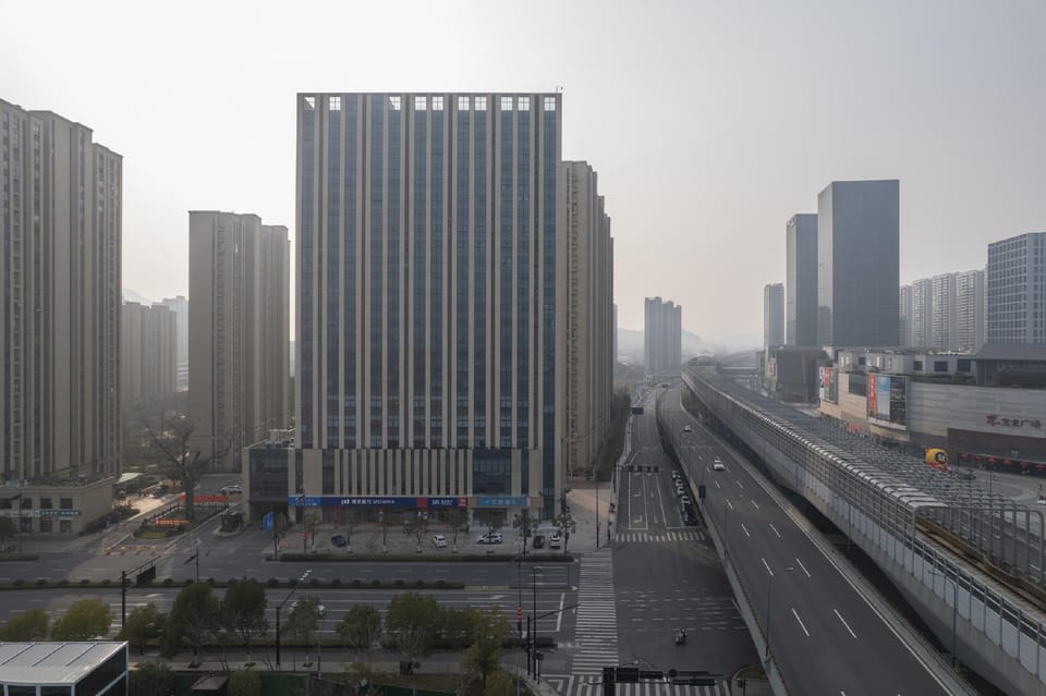 Hanting Hotel Hangzhou Lin'an Qingshan Lake Baolong Plaza Hotel in Hangzhou