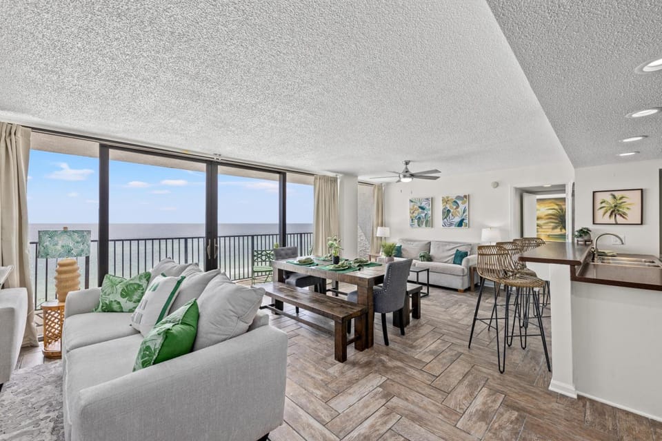 Sandpiper Beacon Beach Resort Hotel in Panama City Beach
