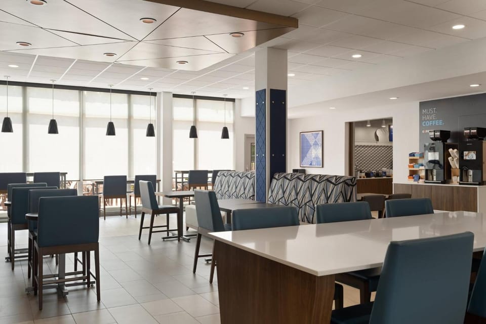 Holiday Inn Express & Suites Meridian I-20 by IHG Hotel in Meridian