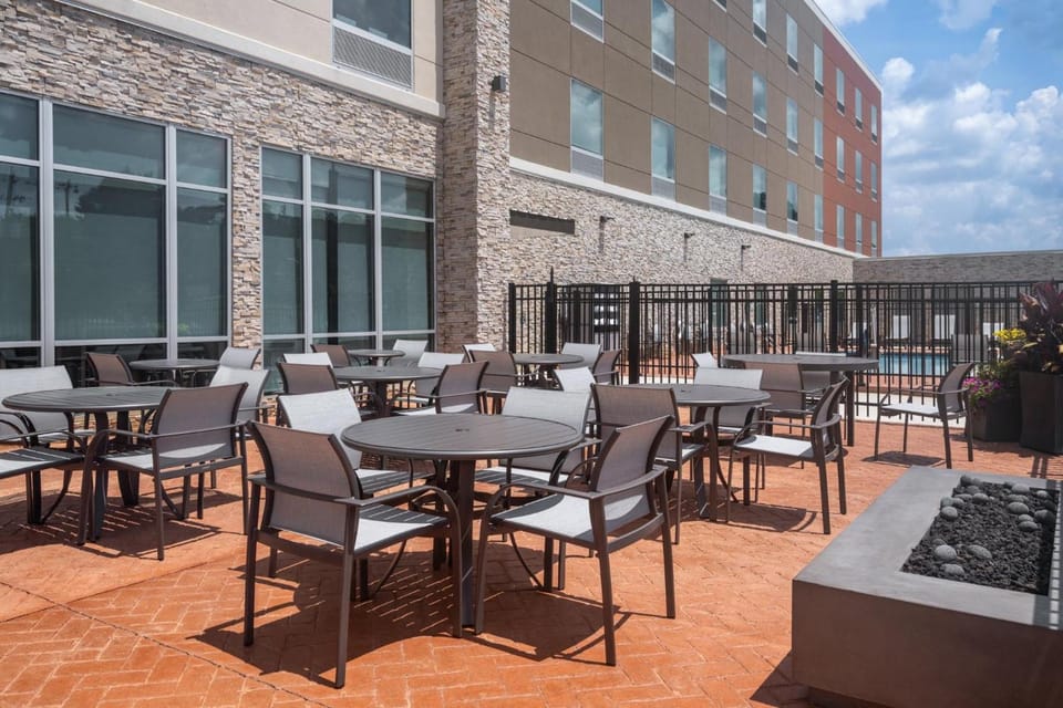 Holiday Inn Express & Suites Meridian I-20 by IHG Hotel in Meridian