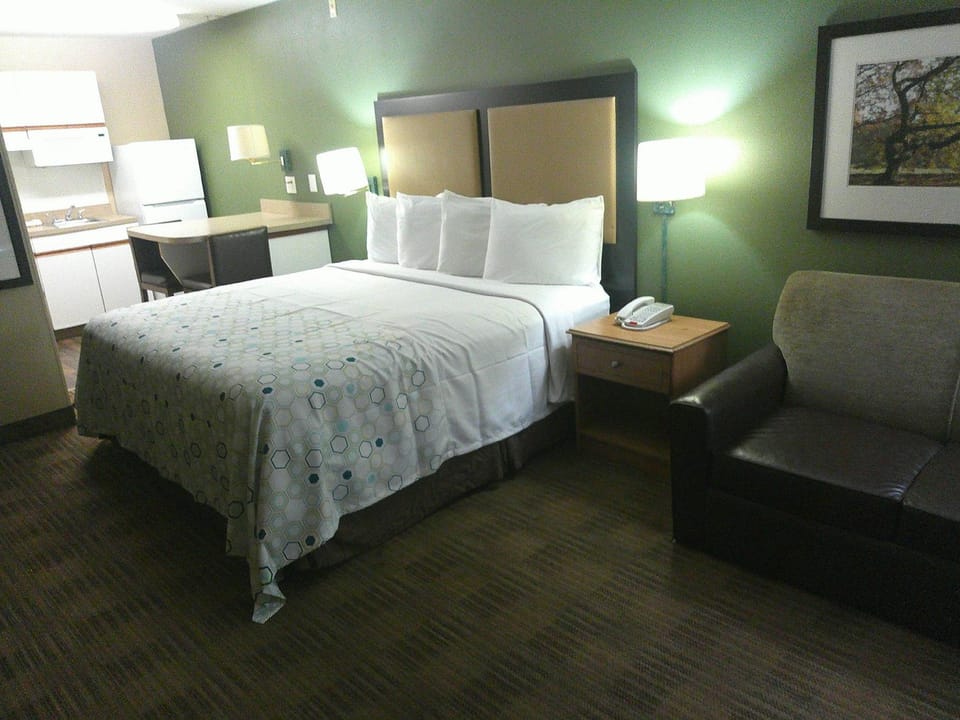 Guestroom