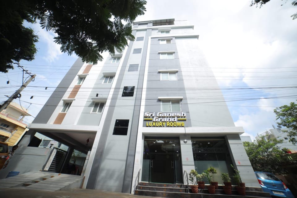 Sri Ganesh Grand Hotel in Tirupati