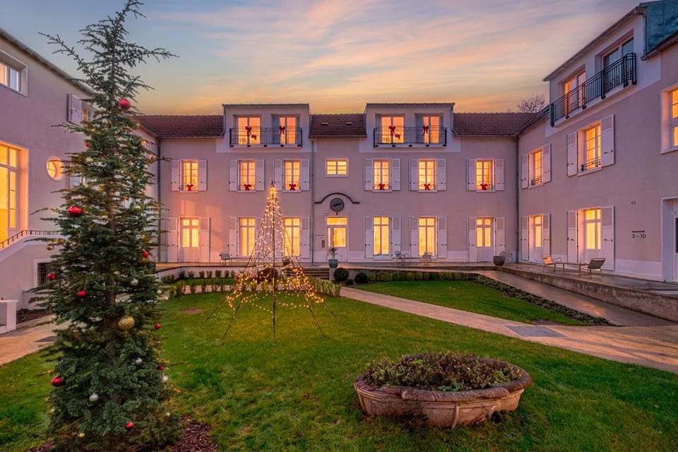 L'Horloge - Appart'Hotel proche de Disneyland Apartment hotel in Chessy