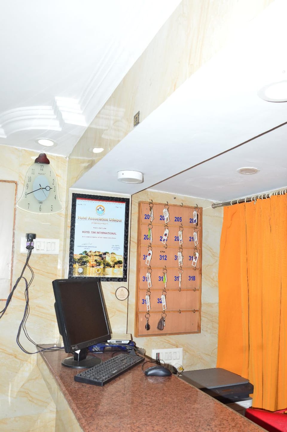 Hotel Tak Bed and Breakfast in Udaipur