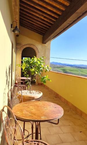 Podere Campiano Camere Hotel in Tuscany