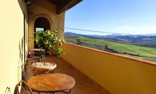 Podere Campiano Camere Hotel in Tuscany