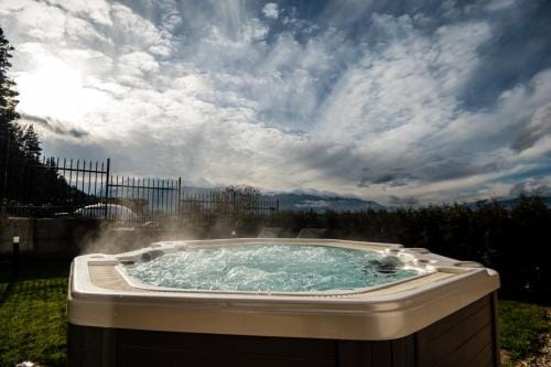 Hot tub