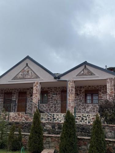 3Mozaiket Voskopoje Hotel in North Macedonia
