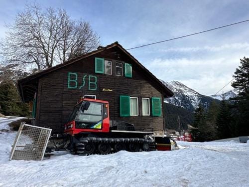 Bed & Breakfast Cari a bordo pista Hotel in Canton of Ticino