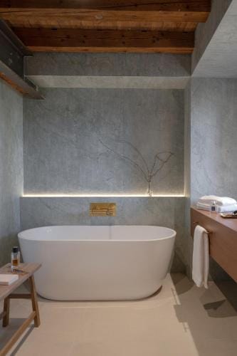 MiHotel - Grenier a Sel de Perouges Hotel in Auvergne-Rhône-Alpes