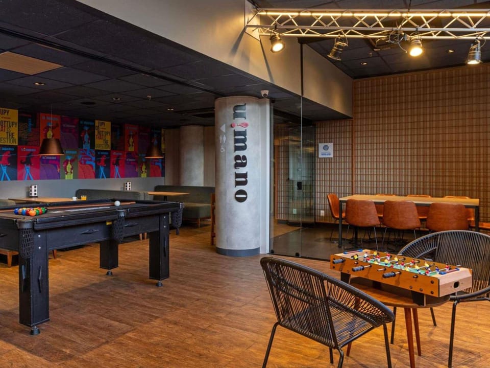 Bar/lounge