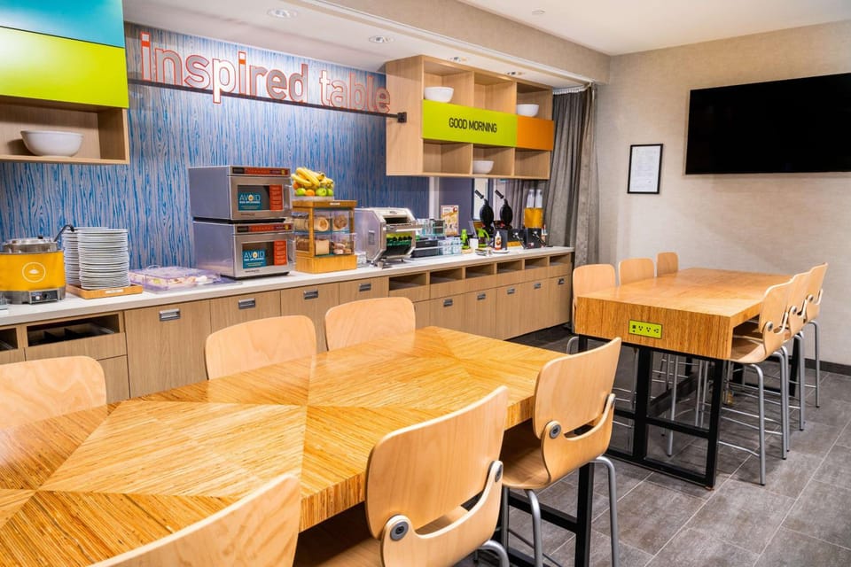 Home2 Suites by Hilton San Antonio at the Rim Hotel in San Antonio