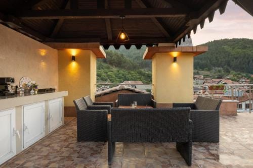 Sky Garden House Hotel in Velingrad
