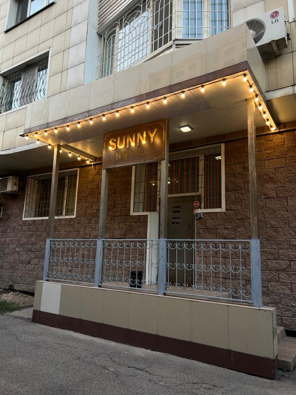 SUNNY HOSTEL NURMAKOVA Hostel in Almaty