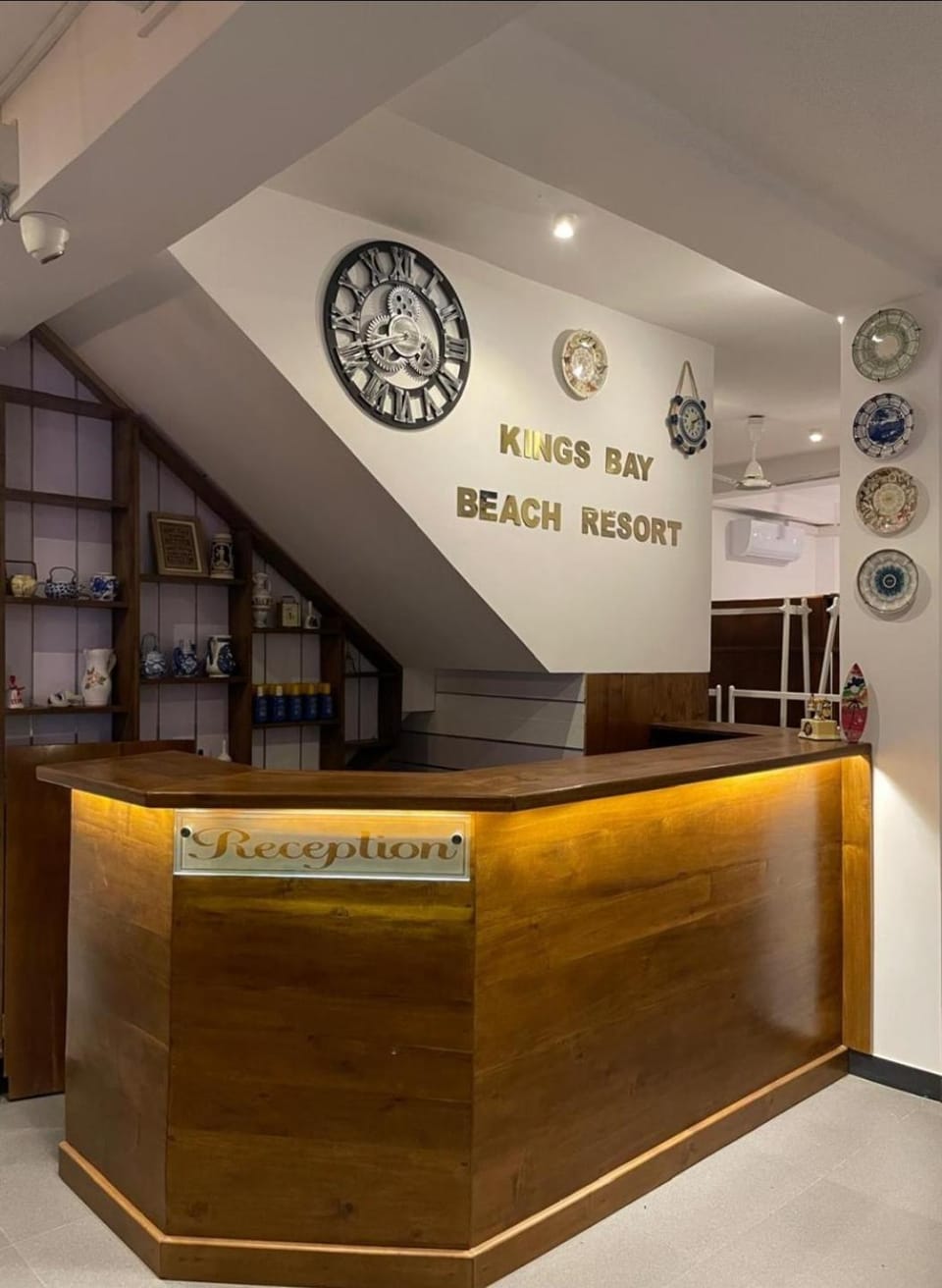 KINGS BAY Beach Resort Hotel in Galle