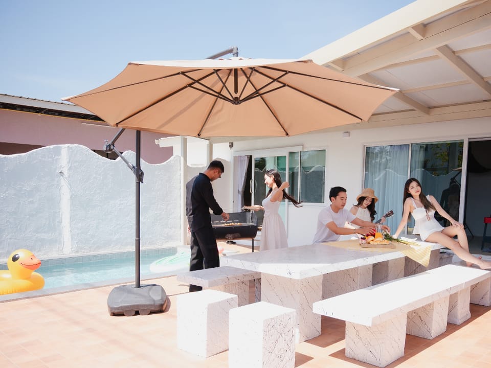Matera Pool Villa Resort in Chon Buri Changwat