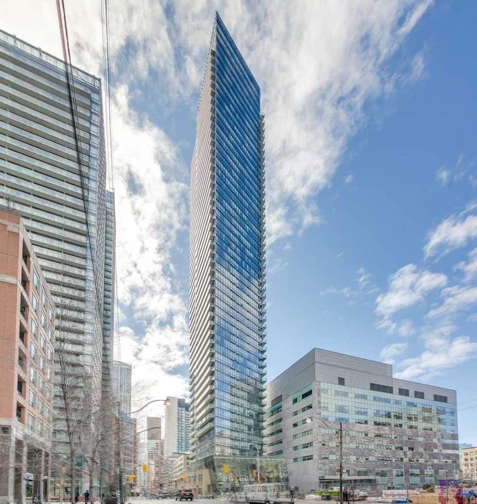 Urban Explore Hotel in Toronto