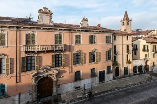 Dimora La Fratta Hotel in Verona