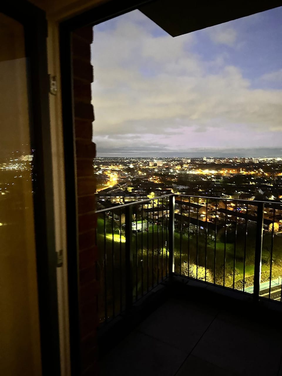 City view with local amenities around you Hotel in Birmingham