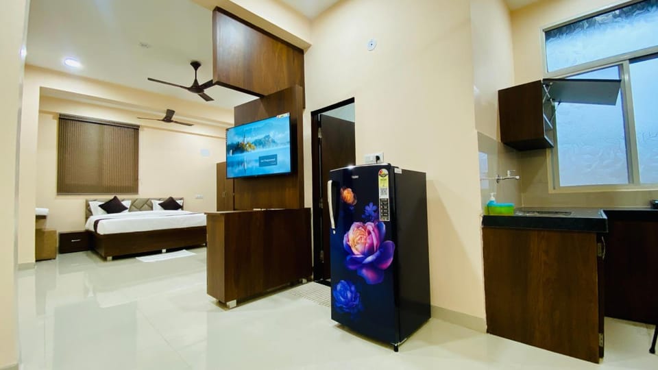 Stay 10 B & M Hotel in India