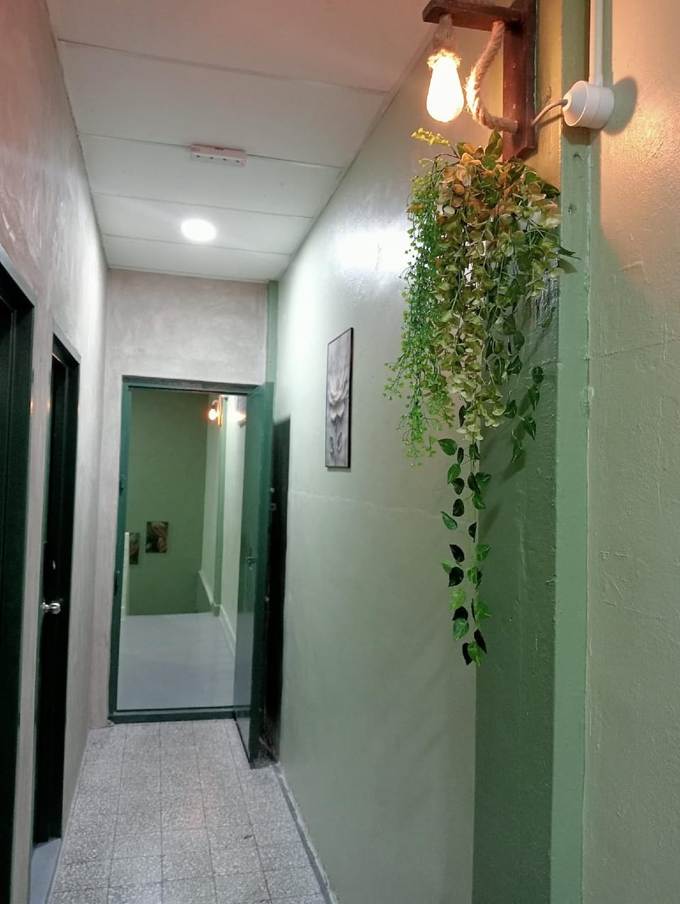 THE 1975  HOTEL EMPIRE Hotel in Pahang, Malaysia
