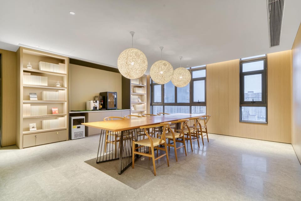 Ji Hotel Shaoxing Paojiang Century Street Hotel in Hangzhou
