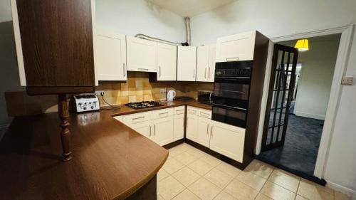 Boulevard double room in shared accommodation Hotel in Hull