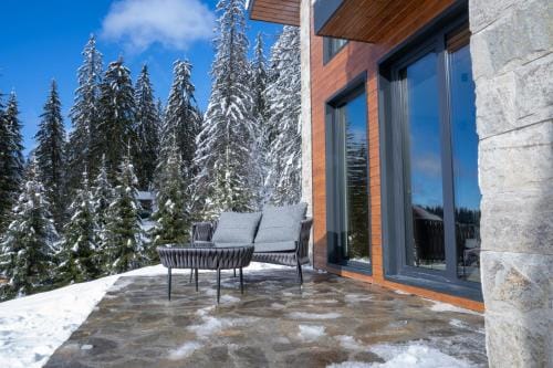 Chalet Pamporovo Hotel in Decentralized Administration of Macedonia and Thrace