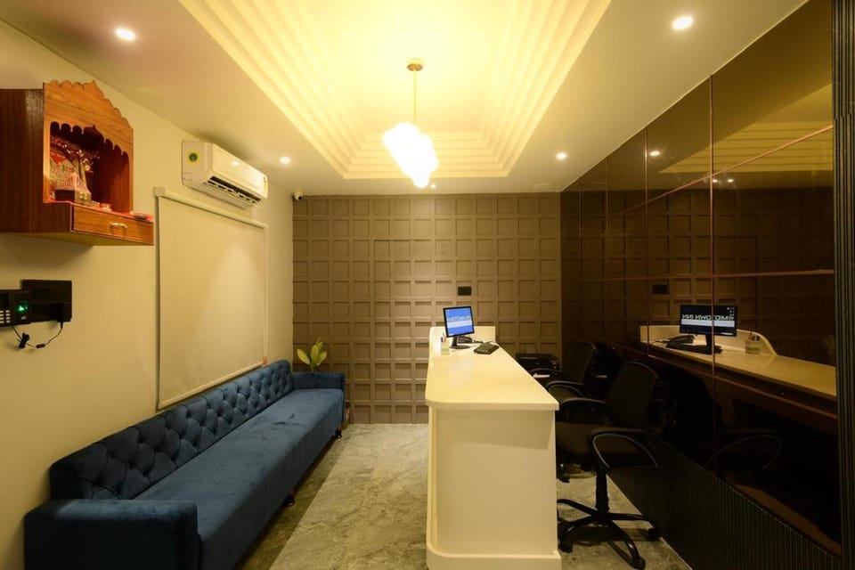 Midtown Inn Hotel in India