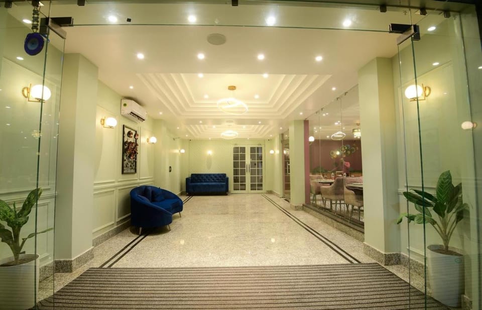 Midtown Inn Hotel in India