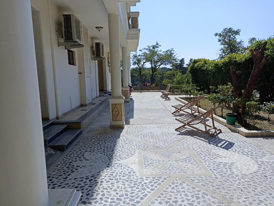 Balaram Palace Resort Hotel in Gujarat