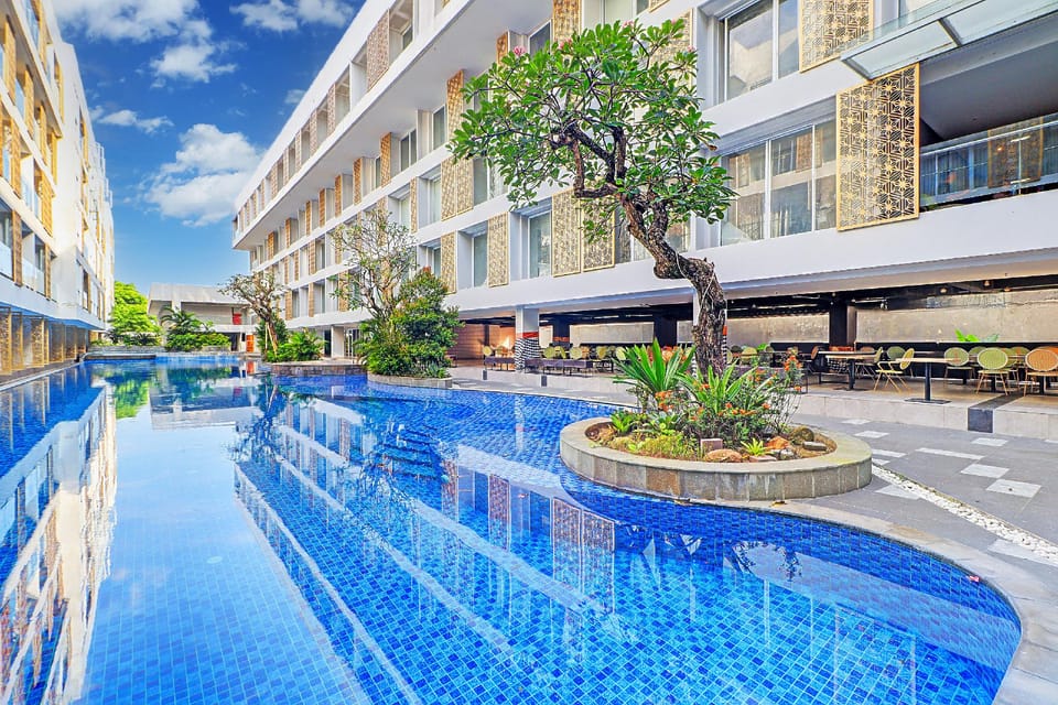 Swimming pool