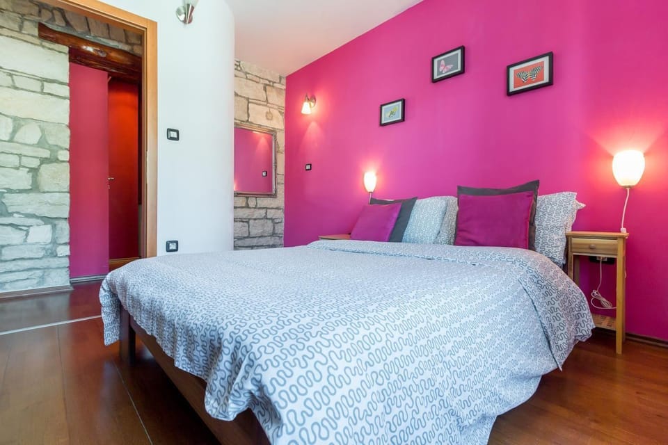Dante Square Apartment Hotel in Pula