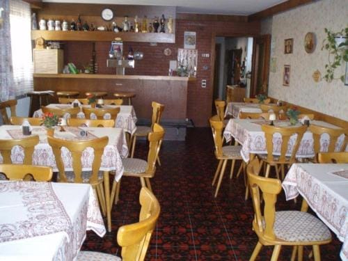 Pension Arnold Neuenburg Hotel in Baden-Württemberg