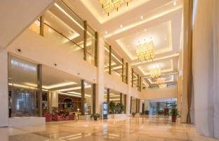 Tonglu Xizi Yunshan Jiuli Hotel Resort in Hangzhou