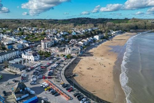 Footsteps - 2 Bedroom Apartment - Saundersfoot Hotel in Saundersfoot