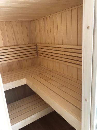 Le Poulailler Spa & Sauna Hotel in Normandy