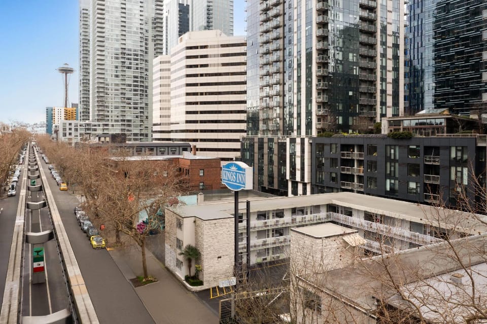 The Dylan, a Baymont by Wyndham Hotel in Belltown